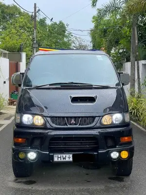 Mitsubishi L400 2004 Van (Used)