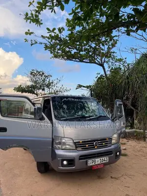 Nissan Caravan E25 2006 Van (Used)