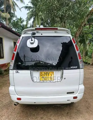Toyota Noah Kr42 2004 Van (Used)