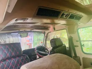 Nissan Caravan 1990 Van (Used)