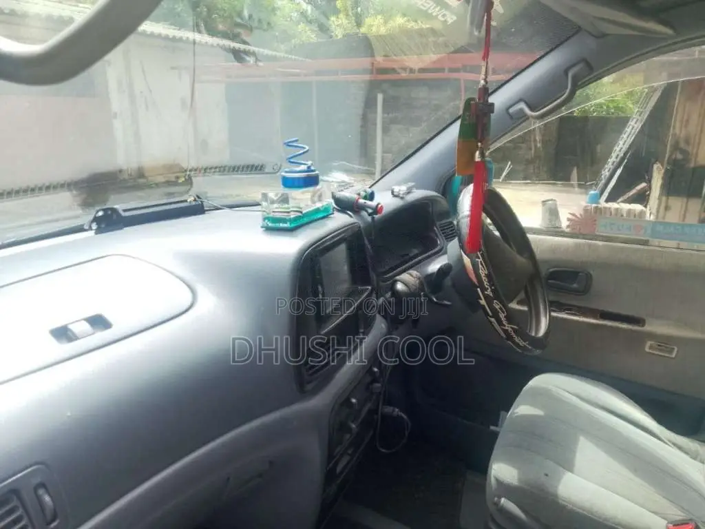 Toyota Townace Noah 1999 Van (Used)