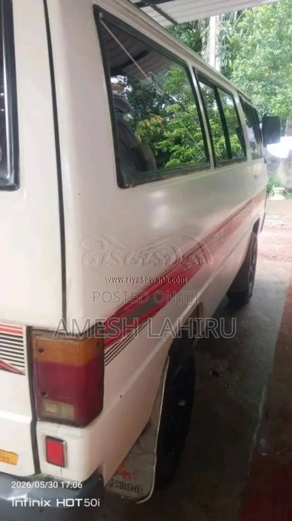 Mitsubishi Delica L300 1989 Van (Used)