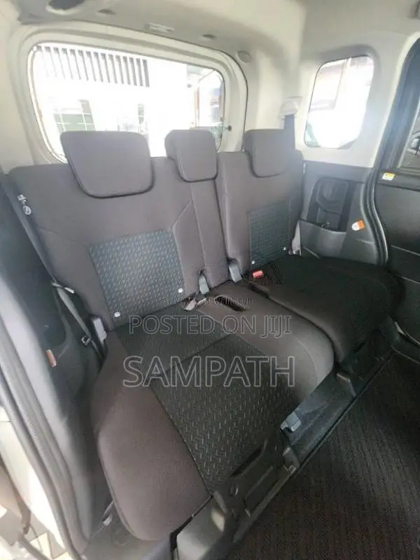 Daihatsu THOR Custom GT 2025 Van Unregistered (Recondition)