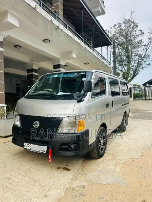 Nissan E25 2007 Van (Used)