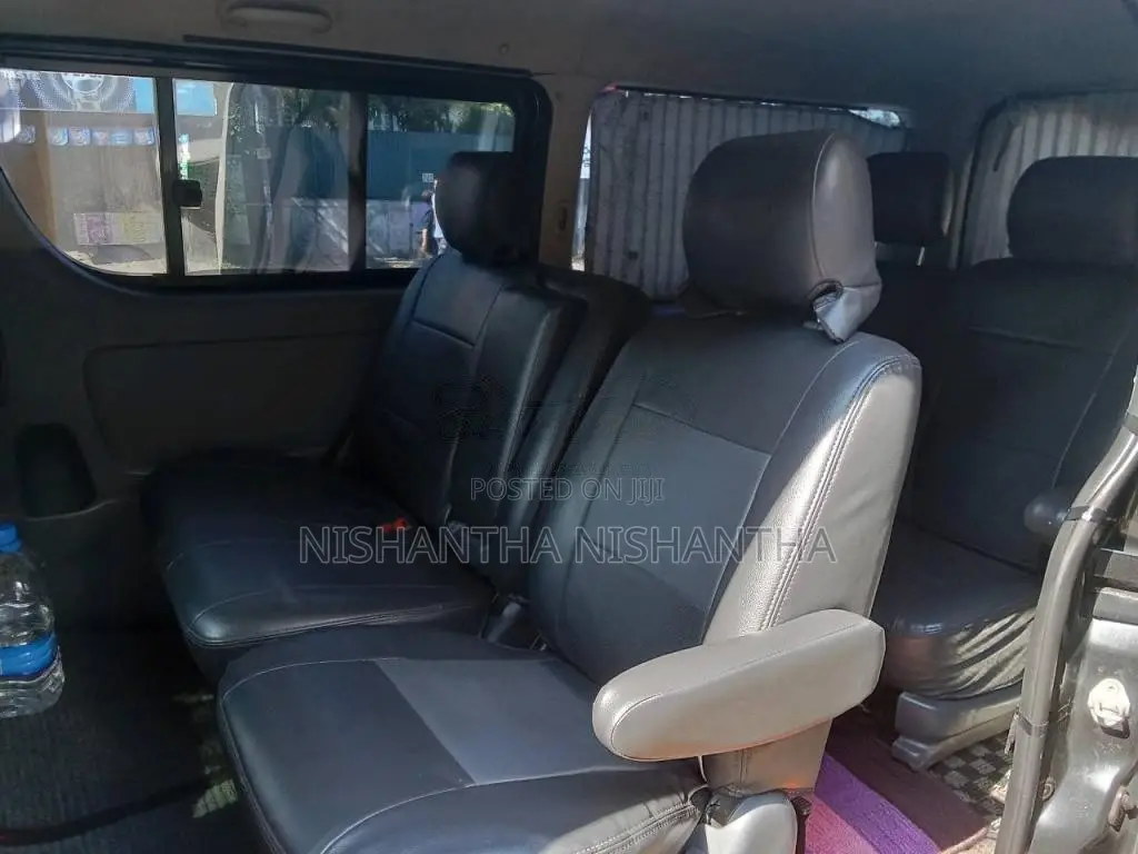 Toyota KDH 2007 Van (Used)