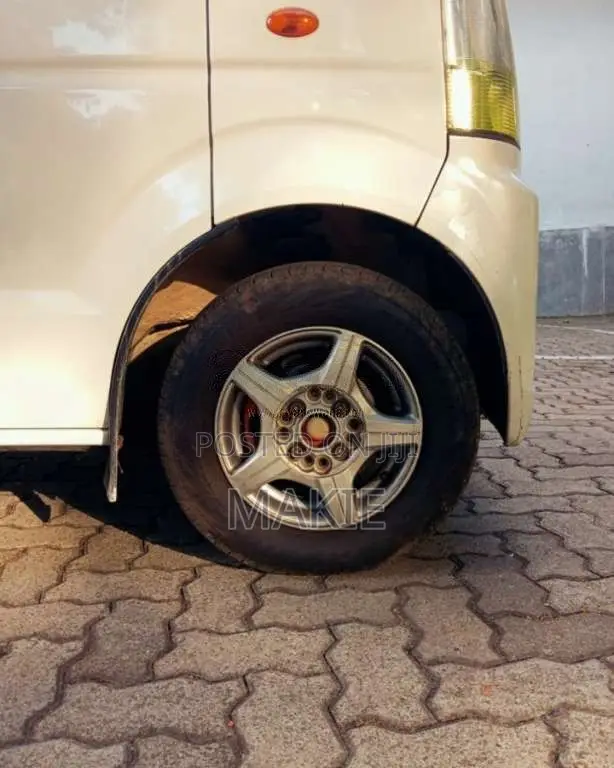 Suzuki Every 2011 Van (Used)