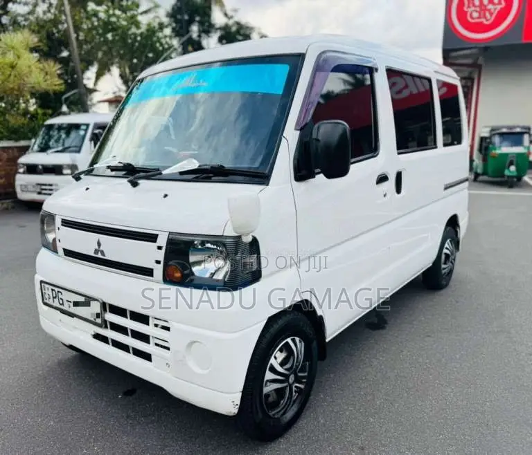 Mitsubishi MiniCab 2011 Van (Used)