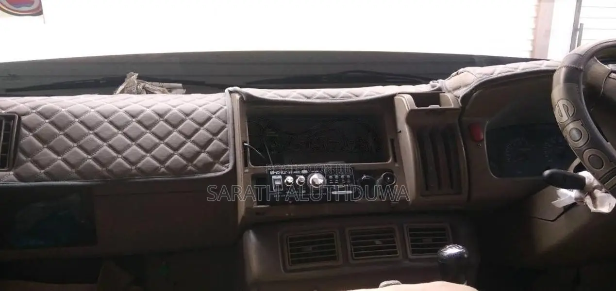 Tata Winger 2011 Van (Used)