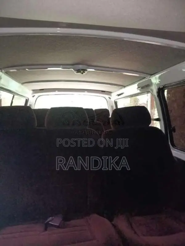 Toyota Dolphin 1991 Van (Used)