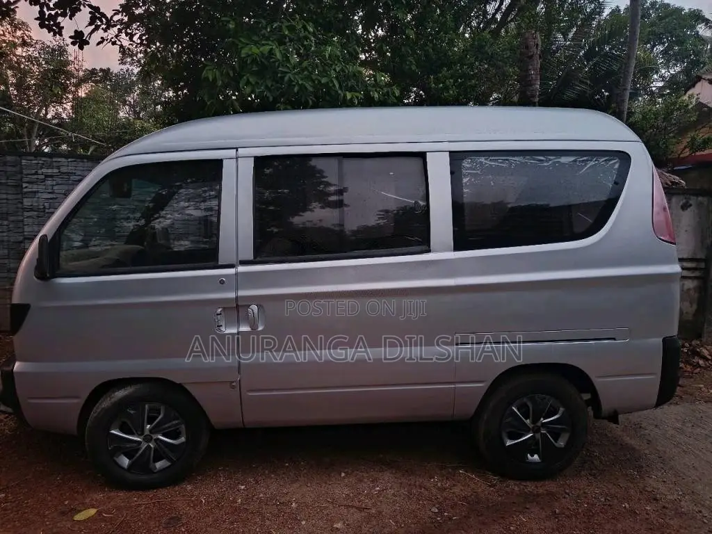 Micro Mpv 2009 Van (Used)