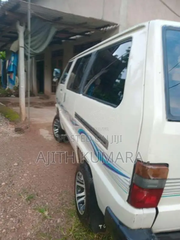 Toyota TownAce 1988 Van (Used)