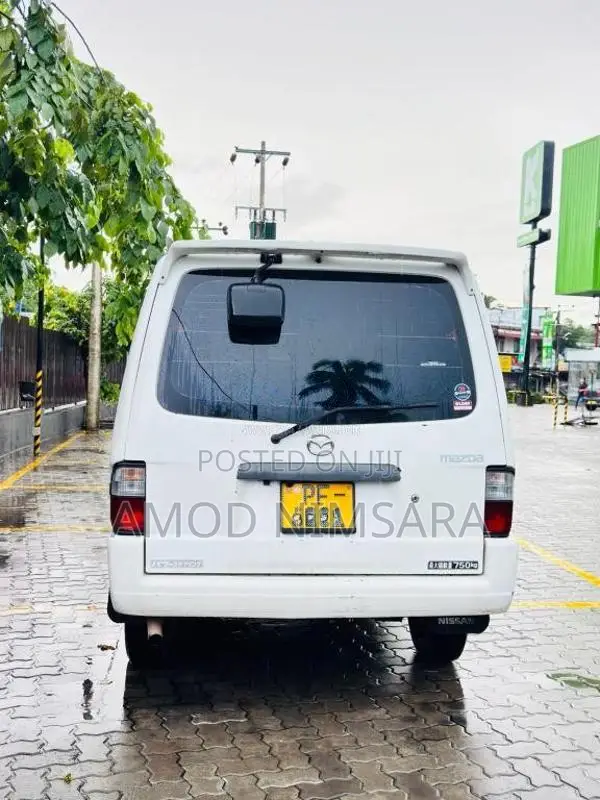 Mazda Bongo 2011 Van (Used)
