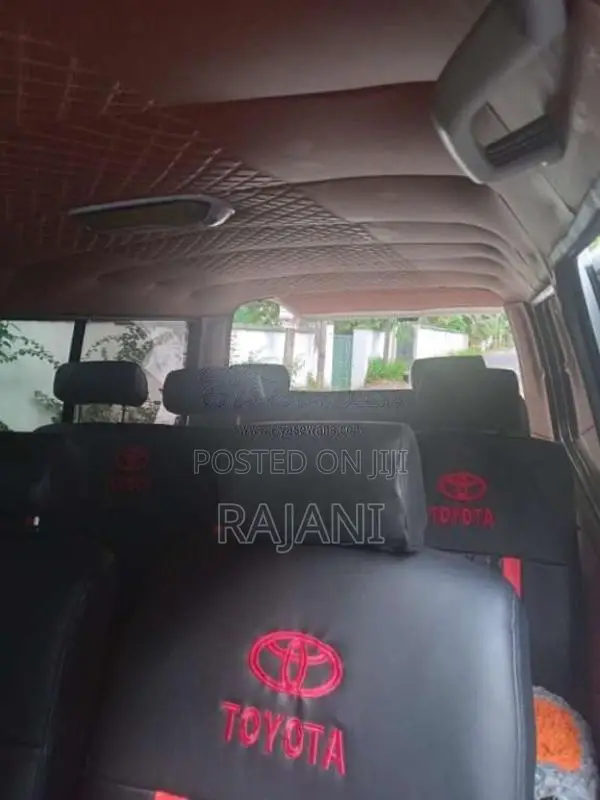 Toyota Dolphin 1995 Van (Used)