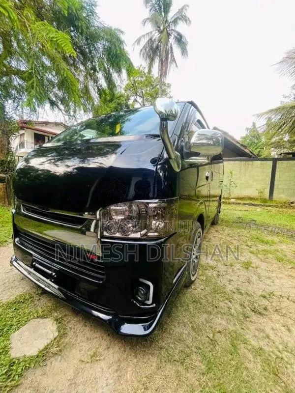 Toyota KDH 2015 Van (Used)