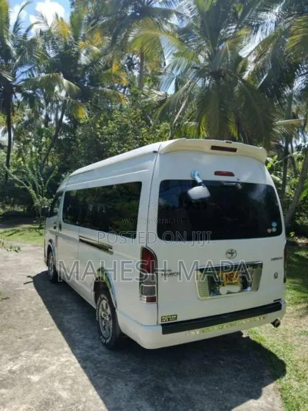Toyota KDH 222 Hiace 2007 Van (Used)