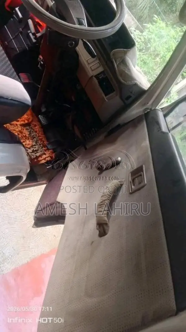 Mitsubishi Delica L300 1989 Van (Used)
