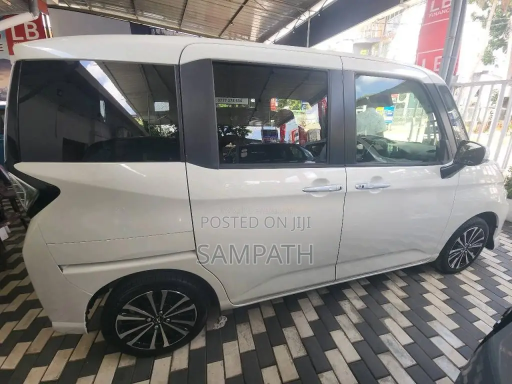 Daihatsu THOR Custom GT 2025 Van Unregistered (Recondition)