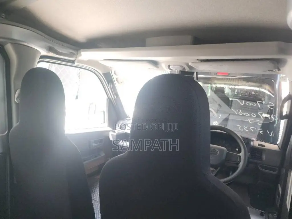 Daihatsu Hijet Cargo 2025 Van Unregistered (Recondition)