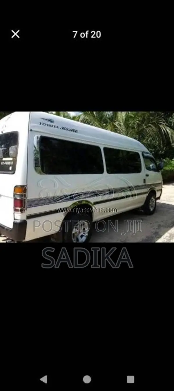 Toyota Dolphin 1995 Van (Used)