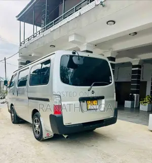 Nissan E25 2007 Van (Used)