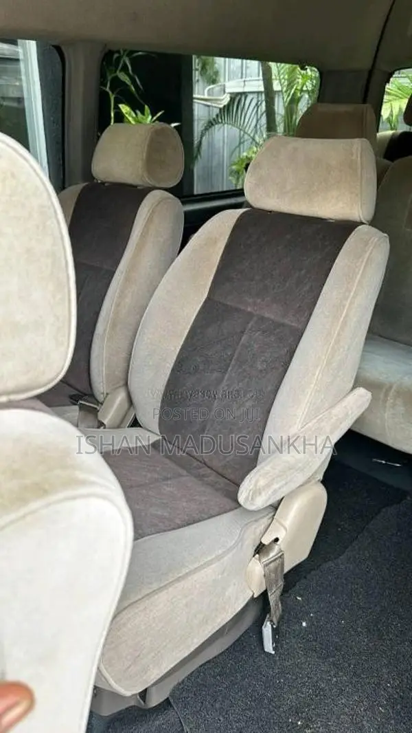 Toyota High Roof Kdh 2014 Van (Used)