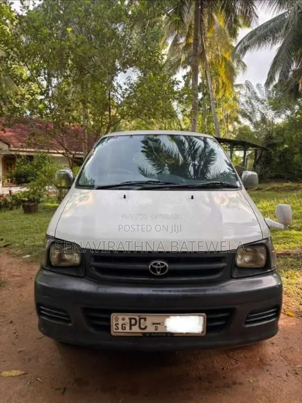 Toyota CR42 2004 Van (Used)
