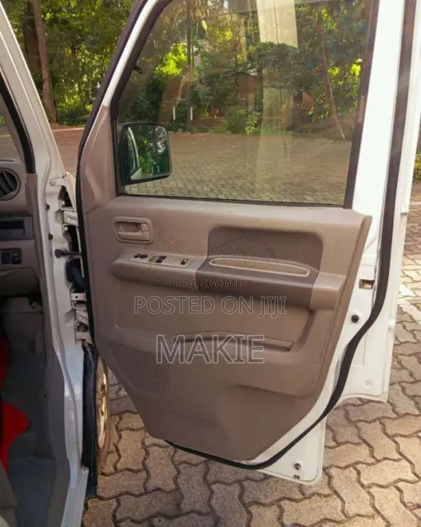 Suzuki Every 2011 Van (Used)