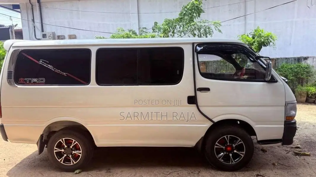 Toyota HIACE 1999 Van (Used)