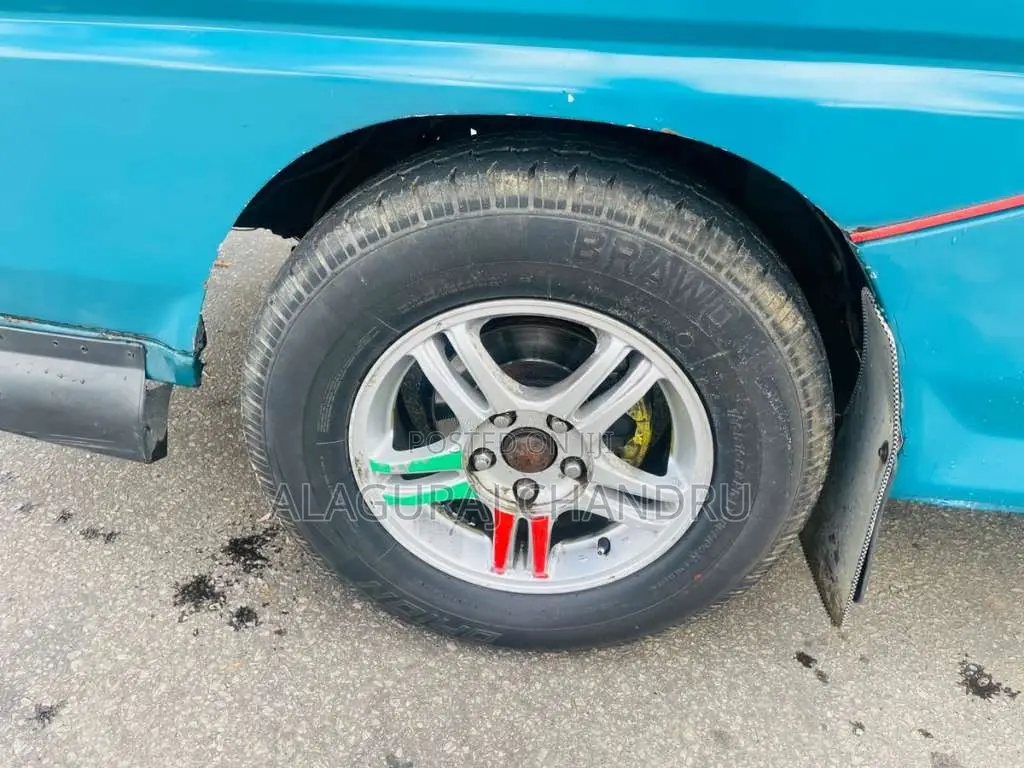 Mitsubishi Delica PO15 1999 Van (Used)