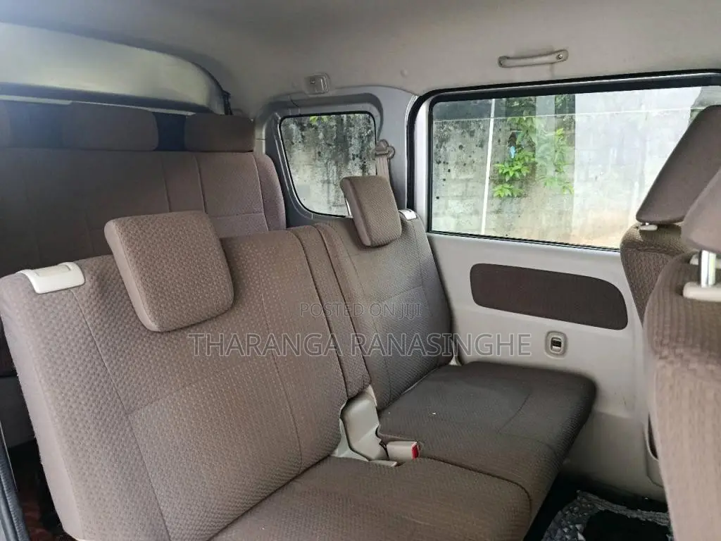 Nissan NV100 2015 Van (Used)