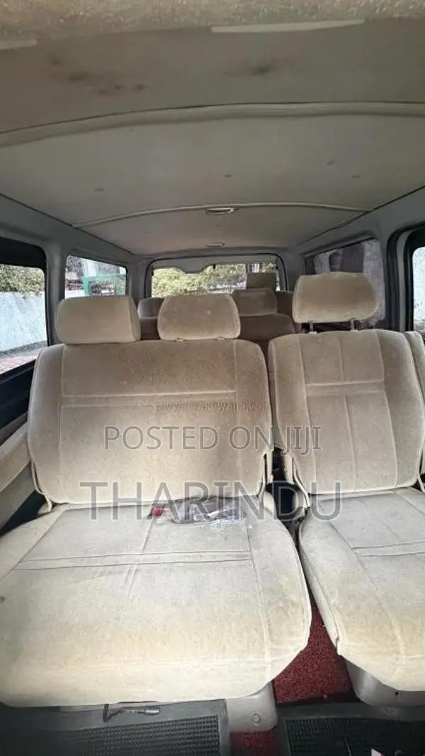 Toyota TRH 200 2016 Van (Used)