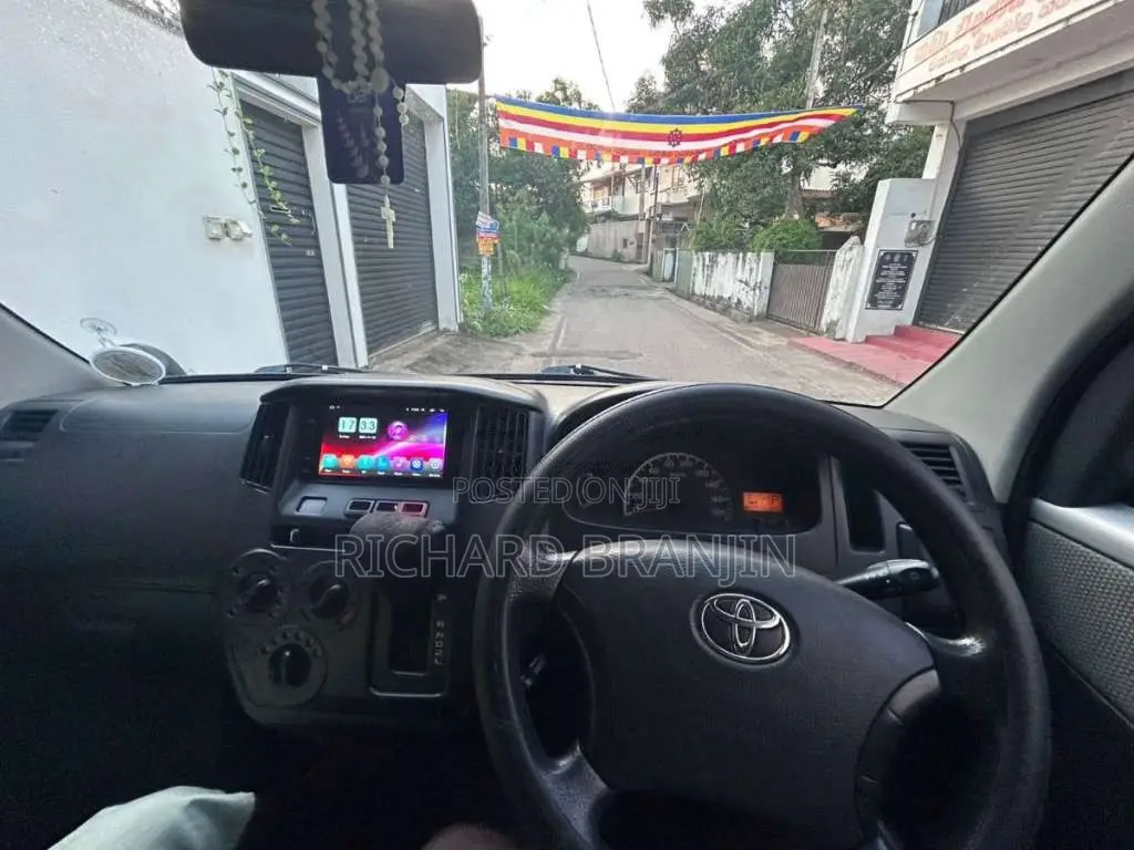 Toyota LiteAce 2012 Van (Used)