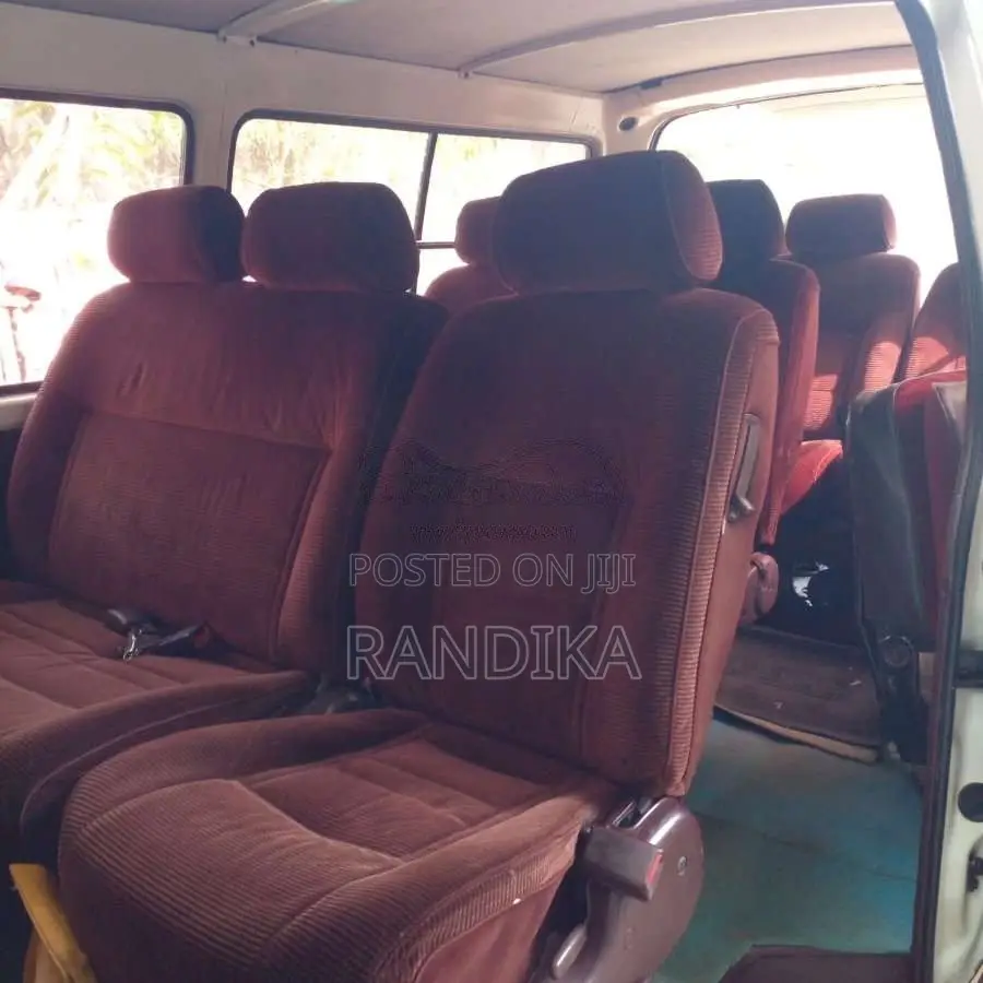 Toyota Dolphin 1991 Van (Used)
