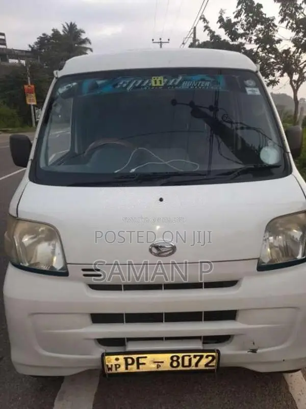 Daihatsu Hijet Cargo 2010 Van (Used)