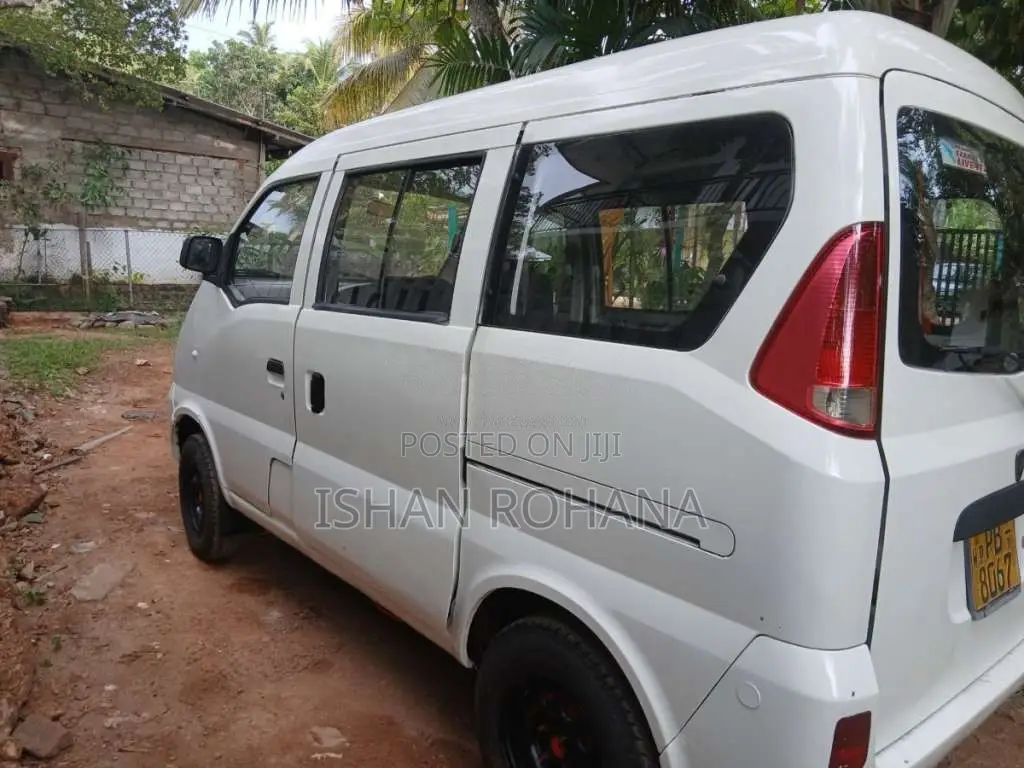 Micro Mpv 2009 Van (Used)