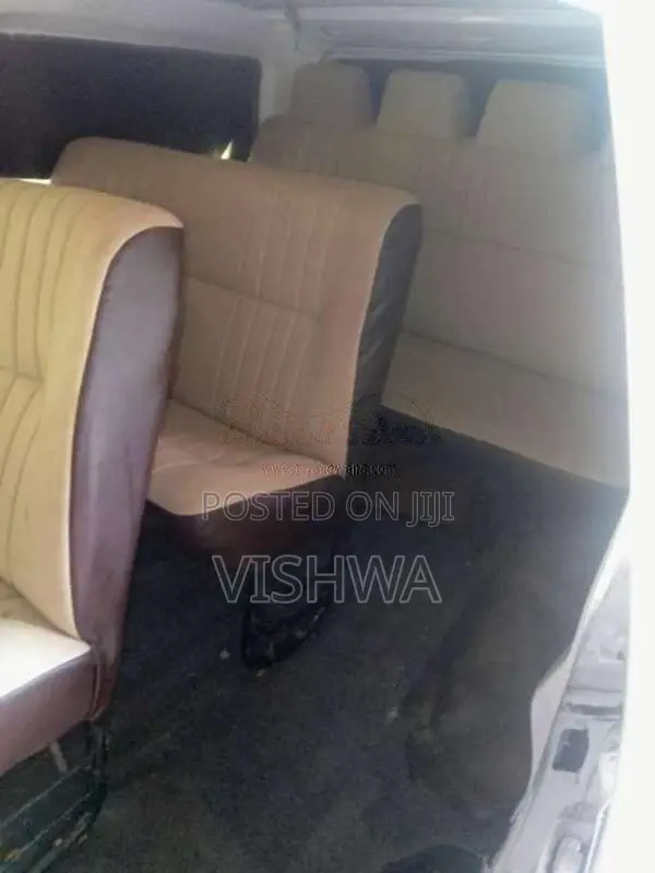 Mitsubishi L300 1985 Van (Used)