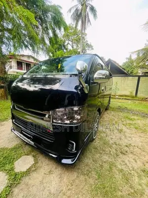Toyota KDH 2015 Van (Used)