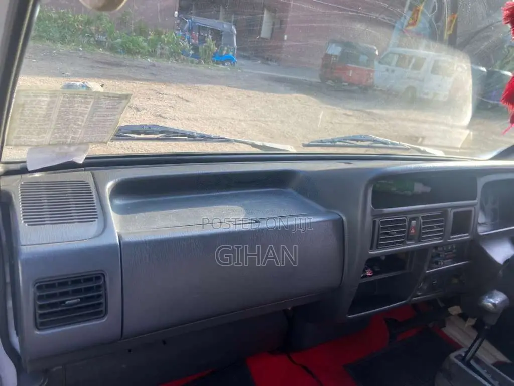 Nissan Vanette 1997 Van (Used)