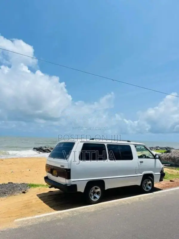 Toyota CR27 1989 Van (Used)