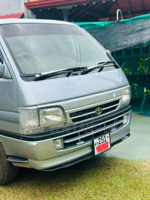 Toyota Toyota 1993 Van (Used)