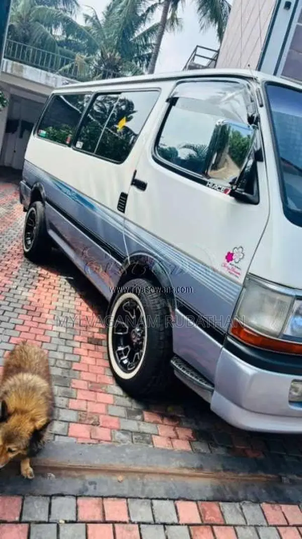 Toyota Hiace 113 1998 Van (Used)
