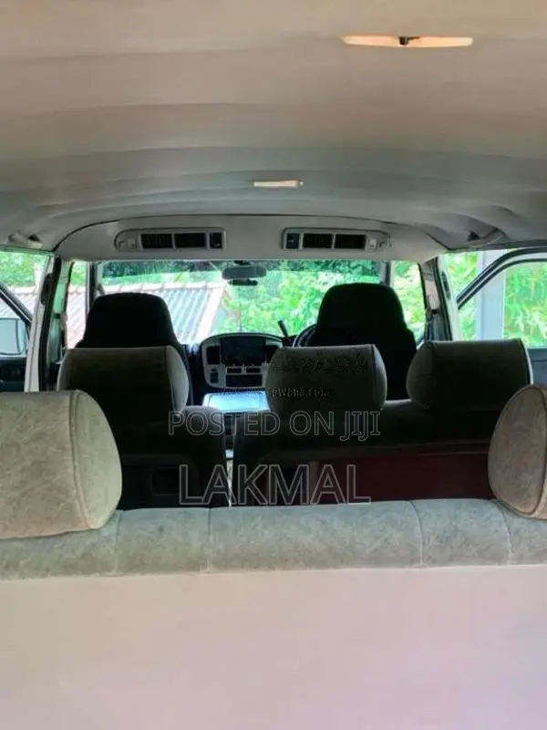 Nissan Caravan E25 2011 Van (Used)