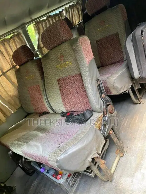 Toyota Shell 1983 Van (Used)