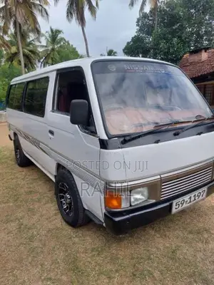 Nissan Caravan 1993 Van (Used)