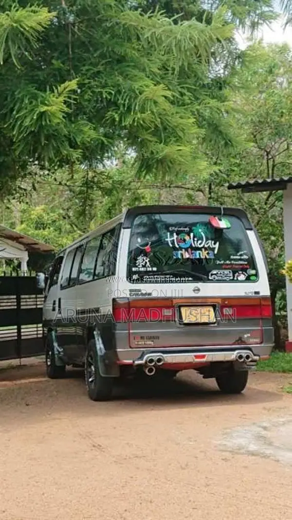 Nissan Caravan 1992 Van (Used)