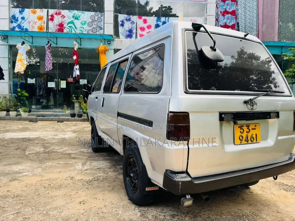 Toyota LiteAce 1988 Van (Used)