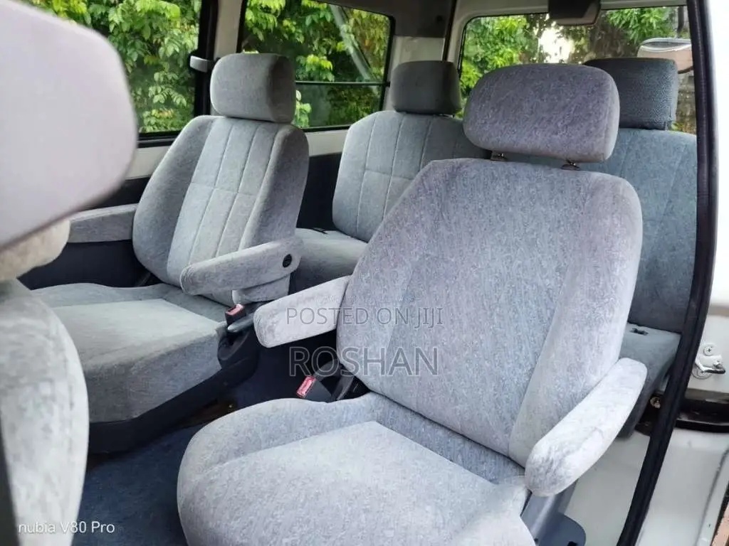 Toyota Noah 1997 Van (Used)