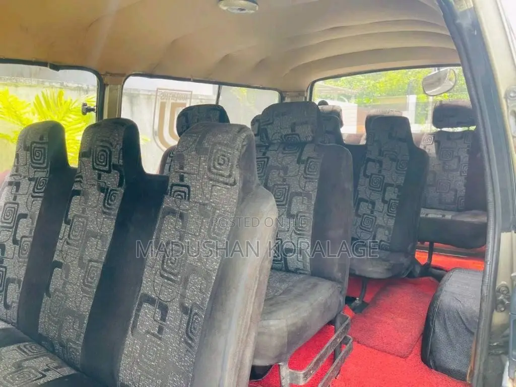 Toyota Shell 1991 Van (Used)