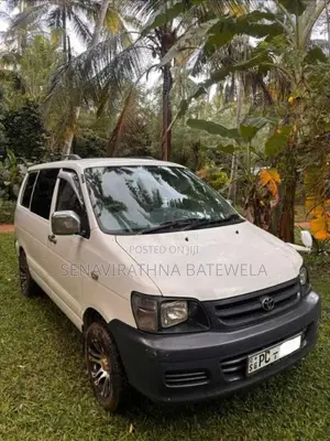 Toyota CR42 2004 Van (Used)