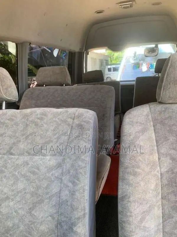 Toyota KDH 2006 Van (Used)